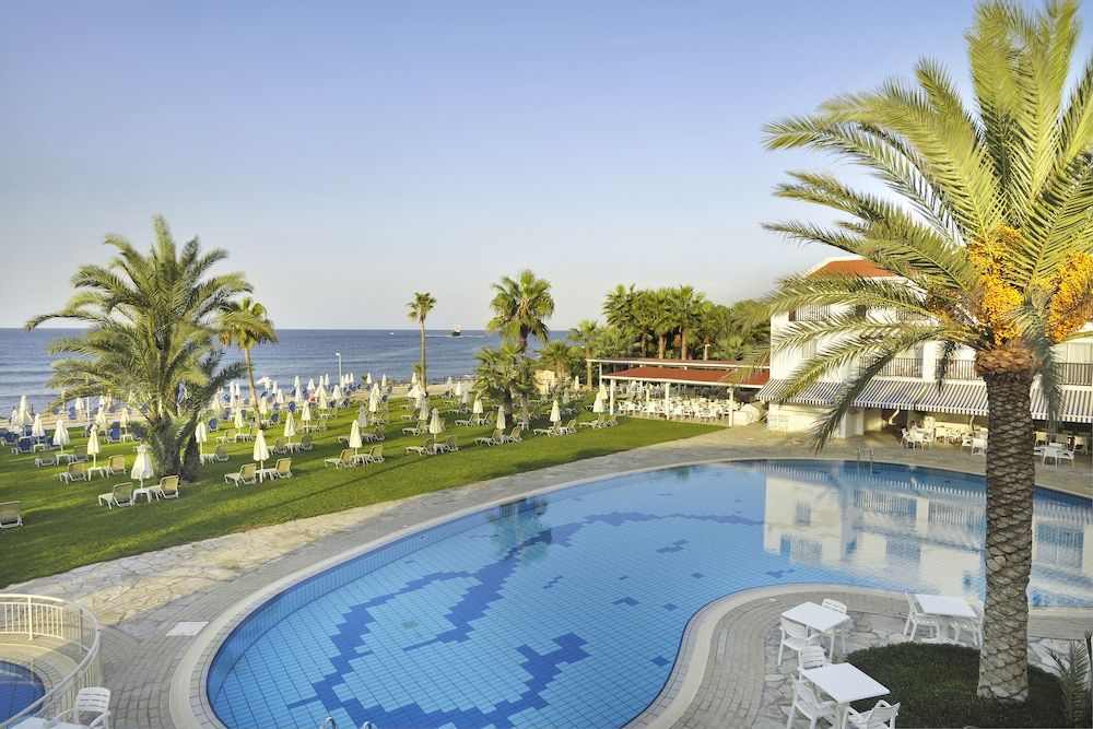 Akti Beach Hotel & Village Resort 1