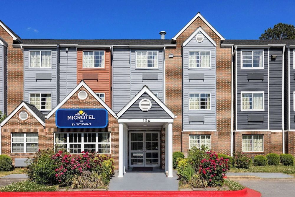 Microtel Inn by Wyndham Raleigh-Durham Airport 1