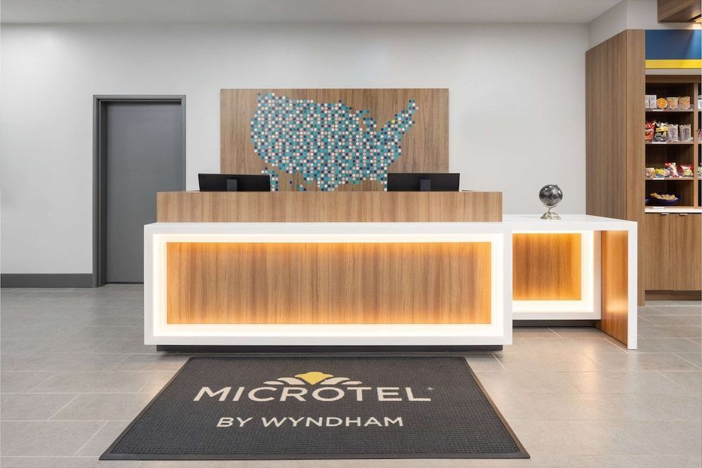 Microtel Inn & Suites by Wyndham Macedon 2