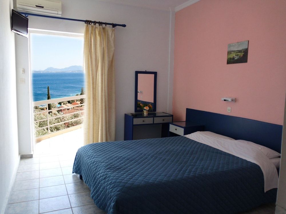 Paradise Apartments Barbati 2
