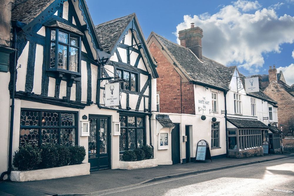 The White Hart Inn 1