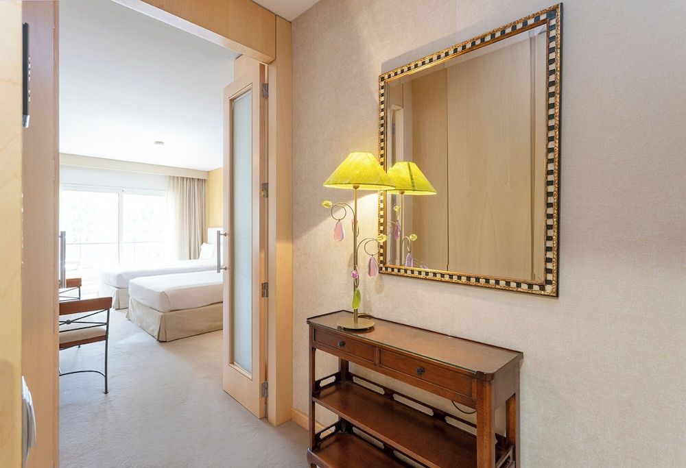 Suites del Mar Fenals Apartments 2