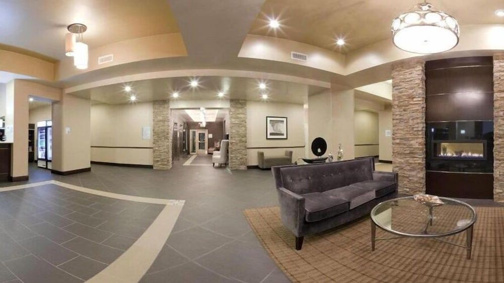 Holiday Inn Express & Suites PORT ARTHUR CENTRAL-MALL AREA by IHG 2