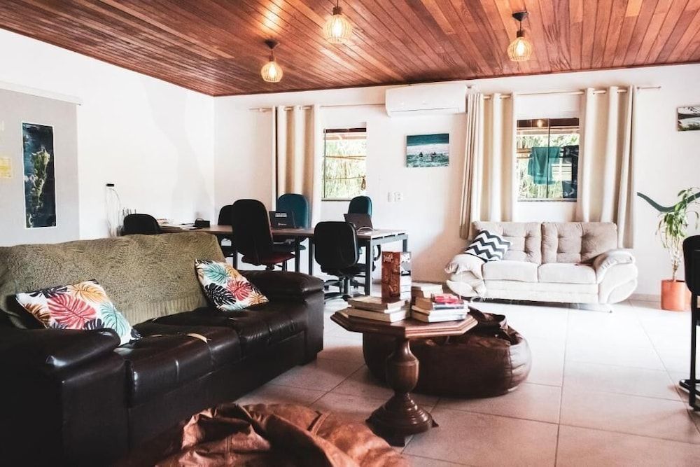 Nomades Riverside - Adventure Hostels & Coworking 2