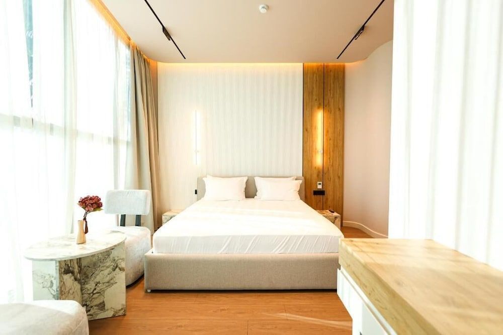 Zins Luxury Apartments 2