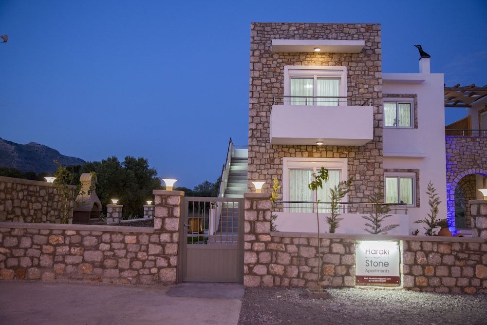Haraki Stone Apartments 1