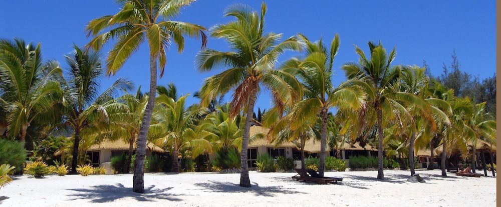 Crown Beach Resort & Spa 1