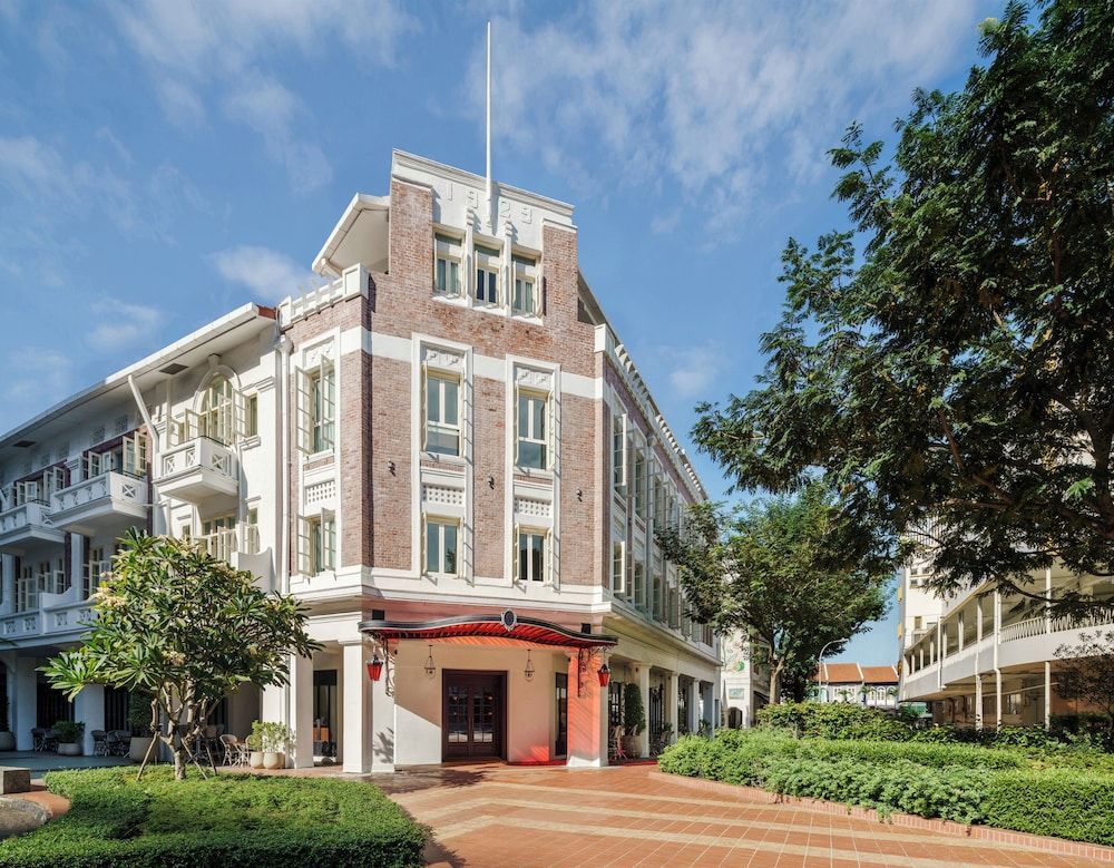 Maxwell Reserve Singapore, Autograph Collection 1