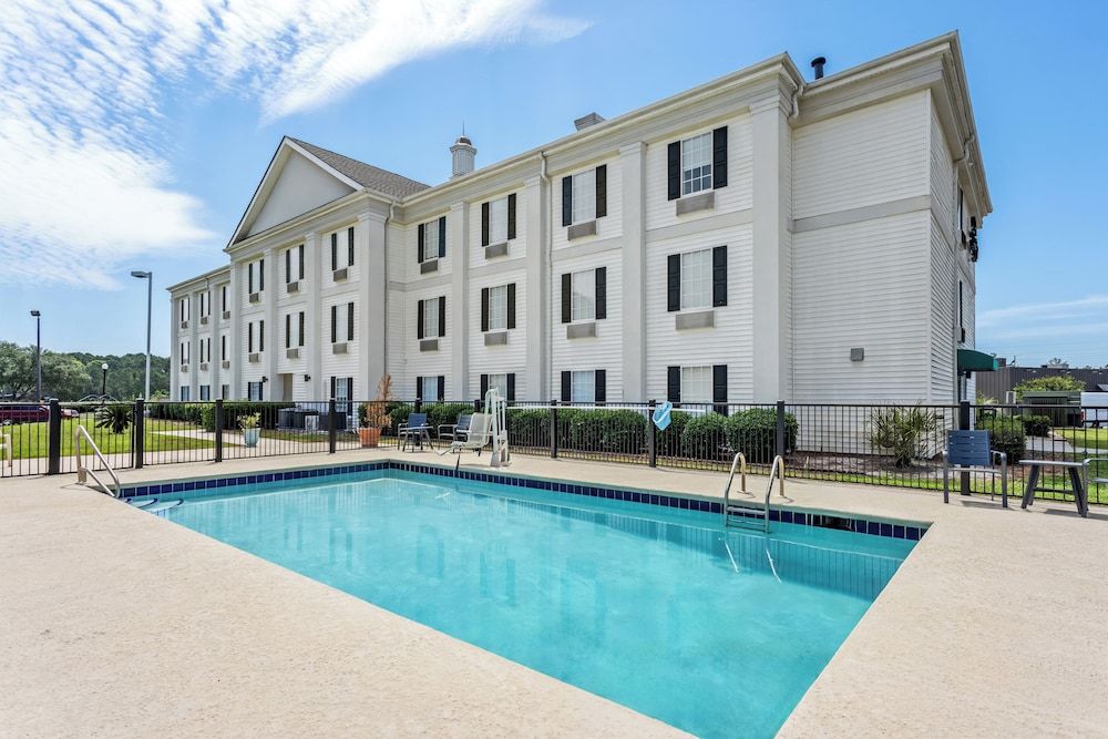 Quality Inn Pooler - Savannah I-95 1