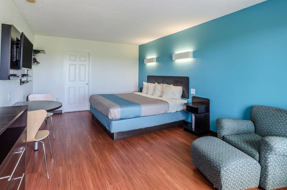 Motel 6-Lexington, VA 1
