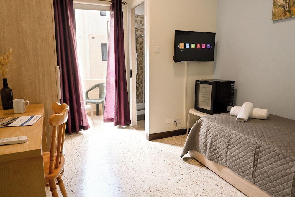 Cozy Ensuite Rooms 1