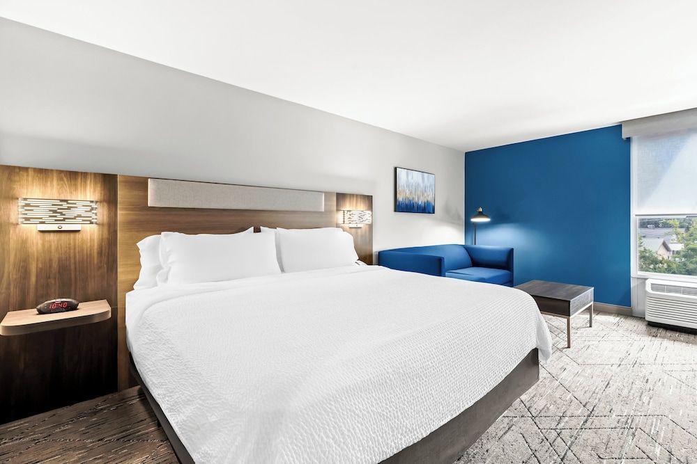 Holiday Inn Express NASHVILLE-HENDERSONVILLE by IHG 2