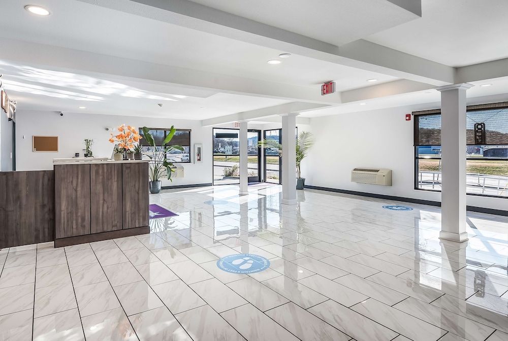 Americas Best Value Inn East Peoria 2