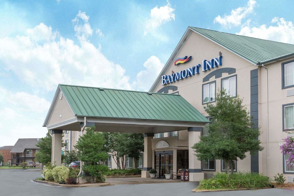 Baymont by Wyndham Jonesboro 1
