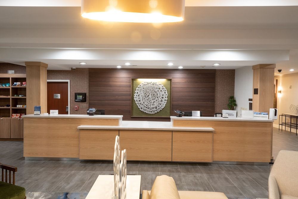 Fairfield Inn & Suites Denton 2