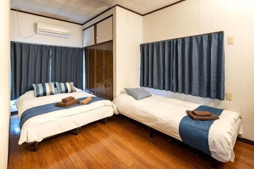 8 min by train from Ikebukuro Station, 18 min from Shinjuku Station 2