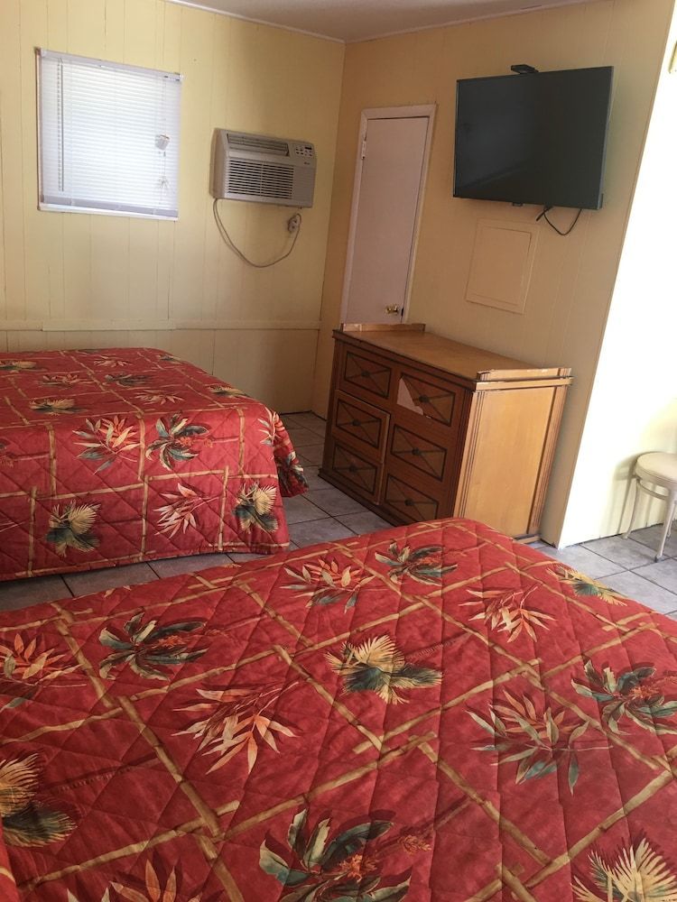 Shelton Motel 1