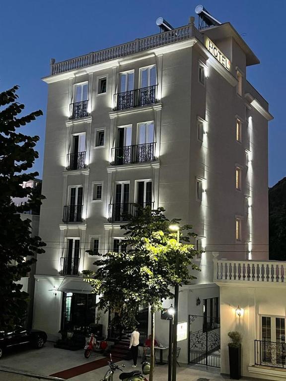Ruby Palace 2