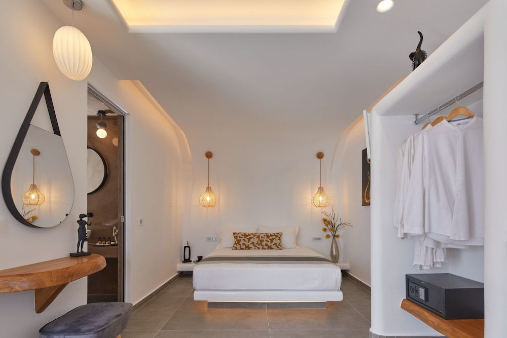 Allure Breeze Suites 2