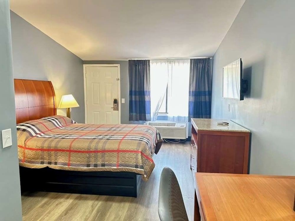 Sunwestern Suites 2
