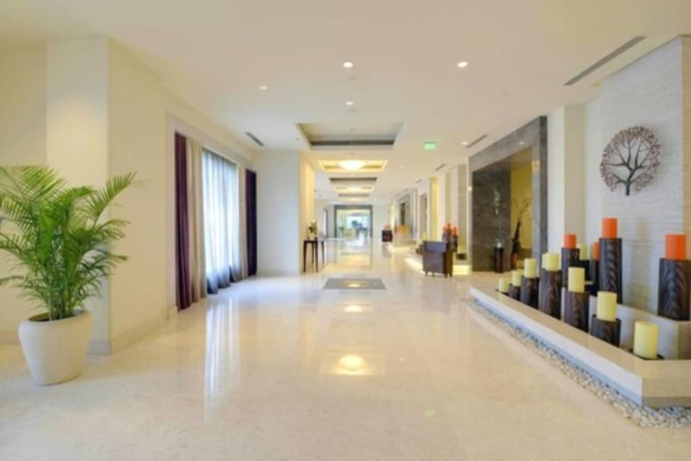 Radisson Blu Bengaluru Outer Ring Road 2