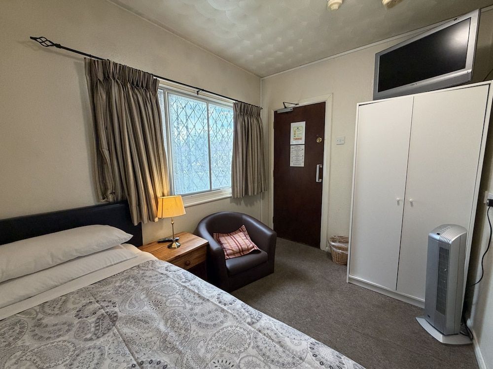 Charde Guest House 1