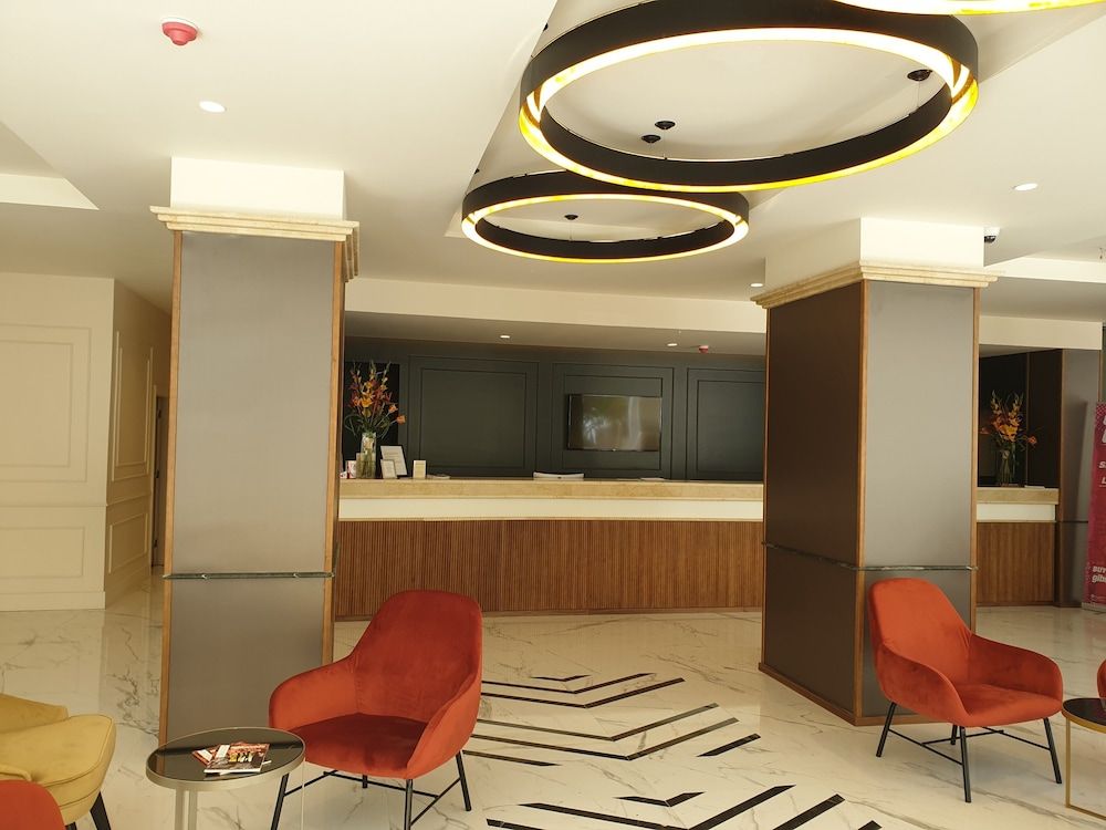 The Eliott Hotel 2