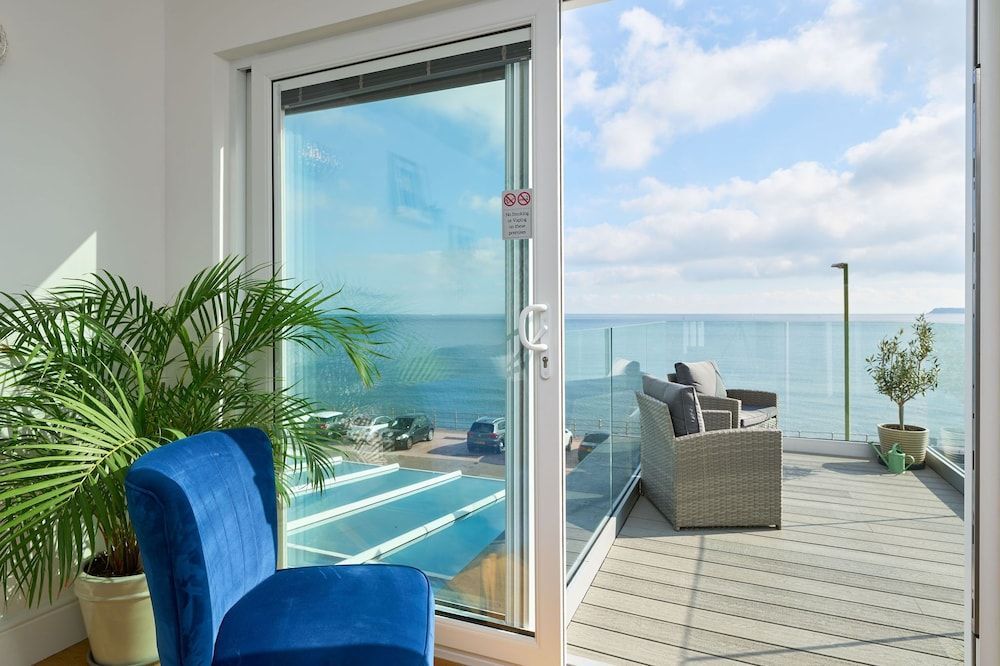 Channel View Boutique Hotel - Adults Only 1