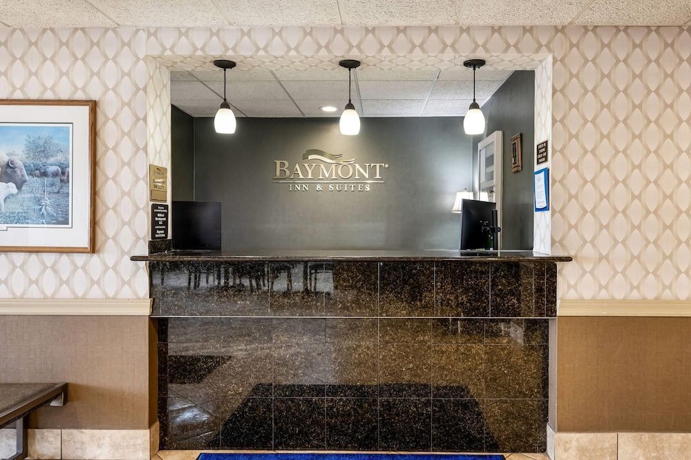 Baymont by Wyndham Janesville 2