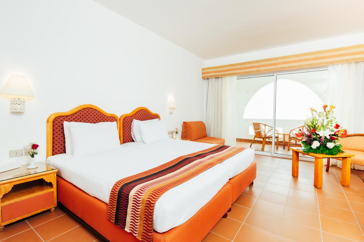 Oasis Coral Bay 2