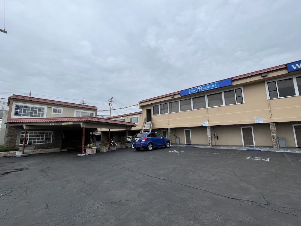 Inn at Bayshore 1