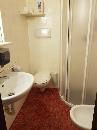 Hotel Ada 2