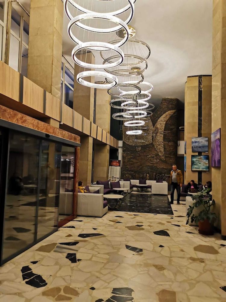 Hotel Delta 3 2