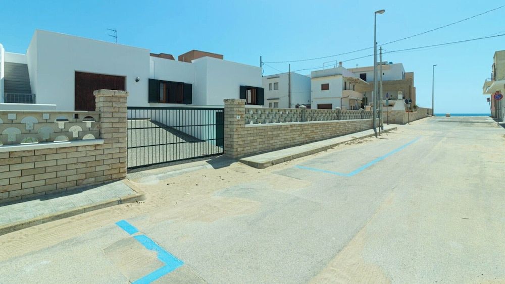 Villa Sea Front 1