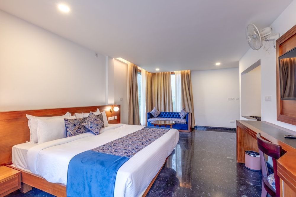 Elixir Hills Suites Resort and Spa 1