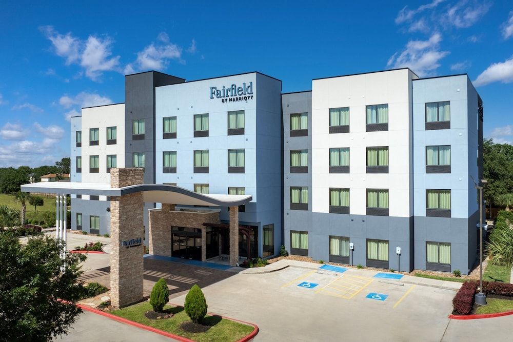Fairfield Inn & Suites by Marriott Houston Pasadena 1