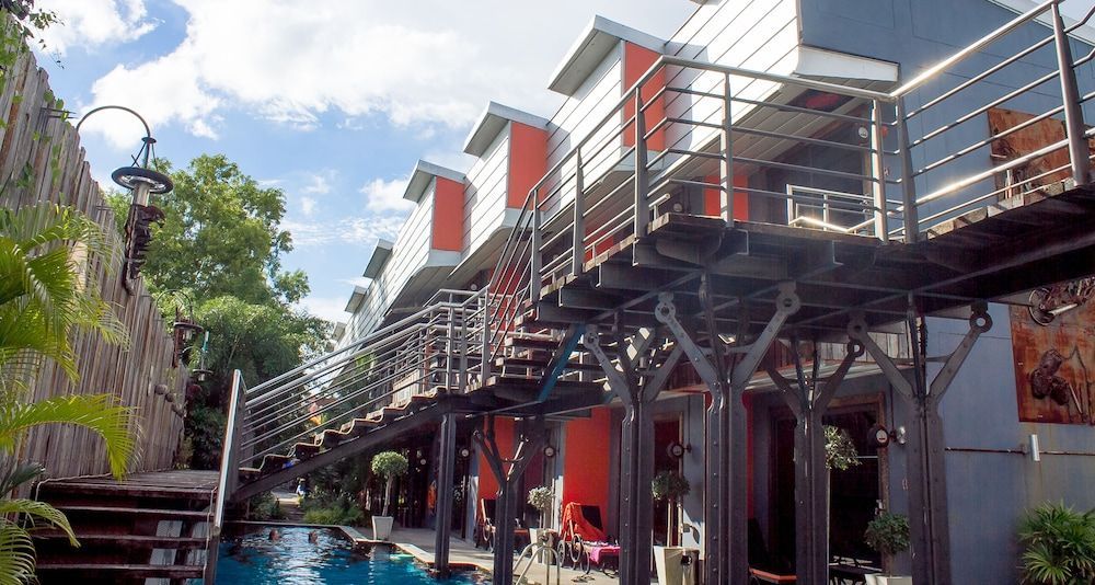 Nicky's Handlebar Patong 1