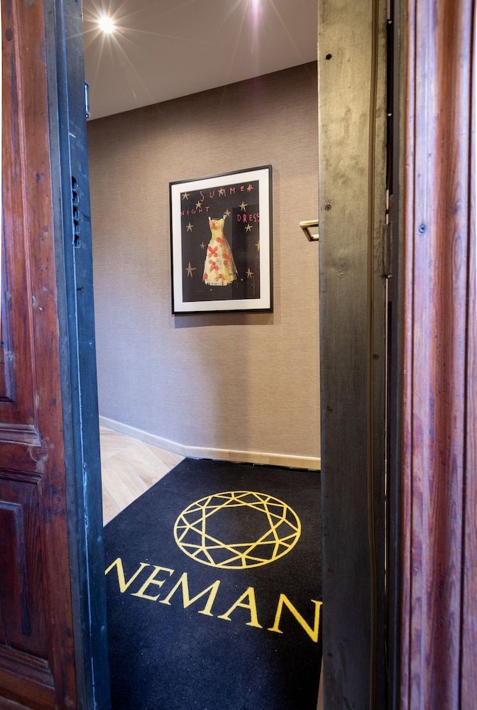 NEMAN Maison Experience I Pantheon 2