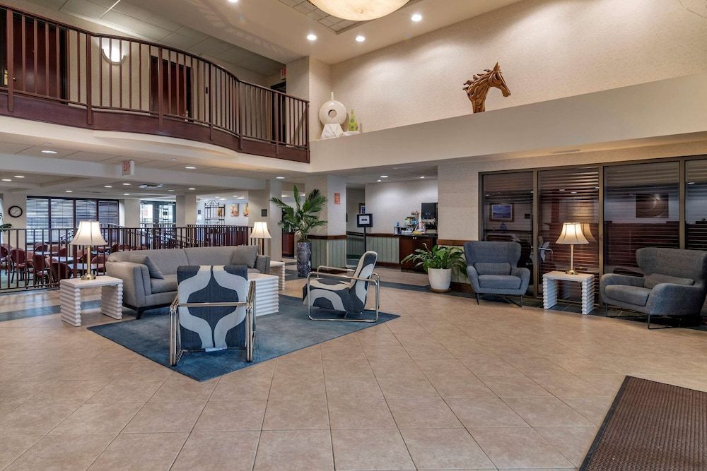Comfort Inn & Suites Lake George 2