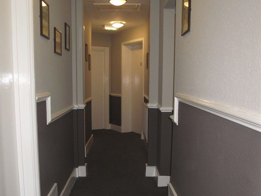 The Swan Inn Pub 2