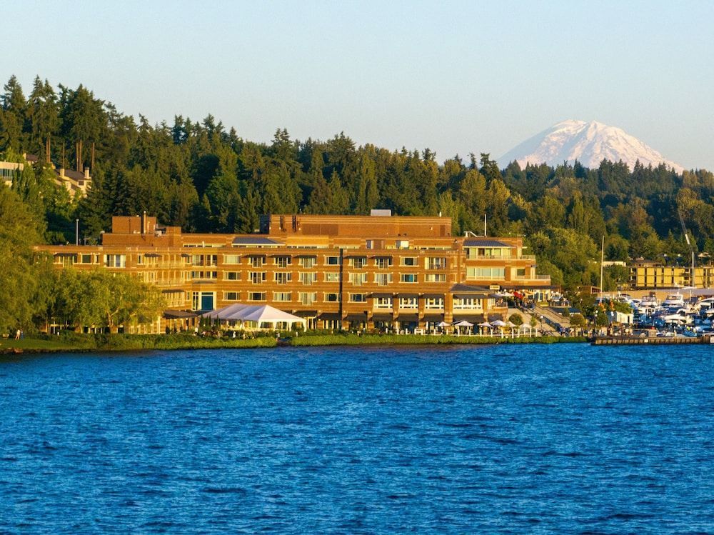 The Woodmark Hotel & Still Spa on Lake Washington 1
