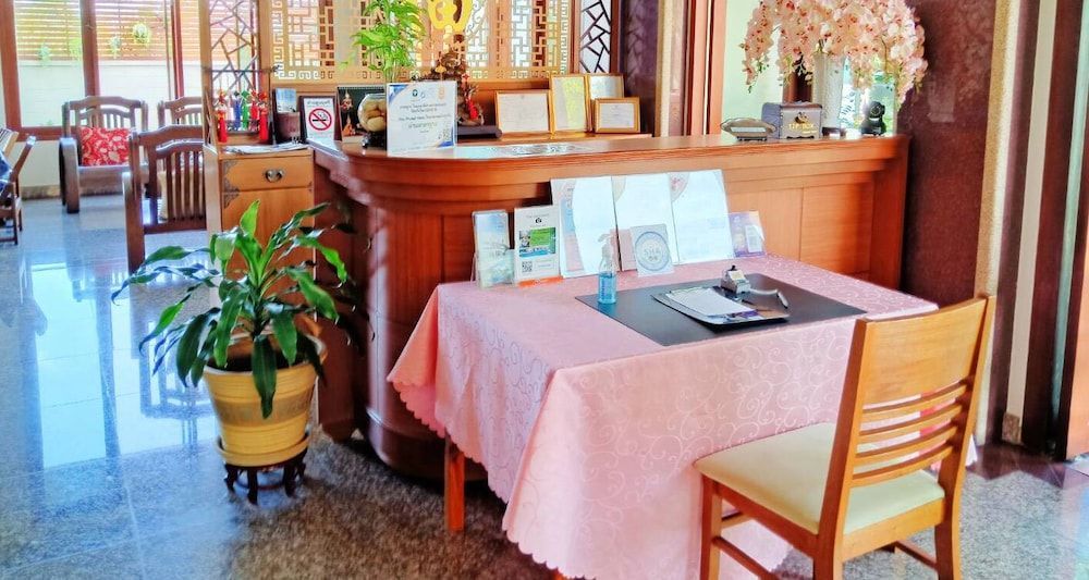 Mei Zhou Phuket Hotel - SHA Plus 1