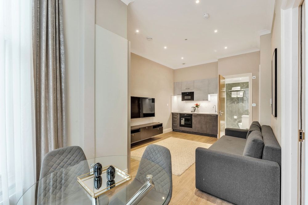 Cleveland Residences Chelsea 1