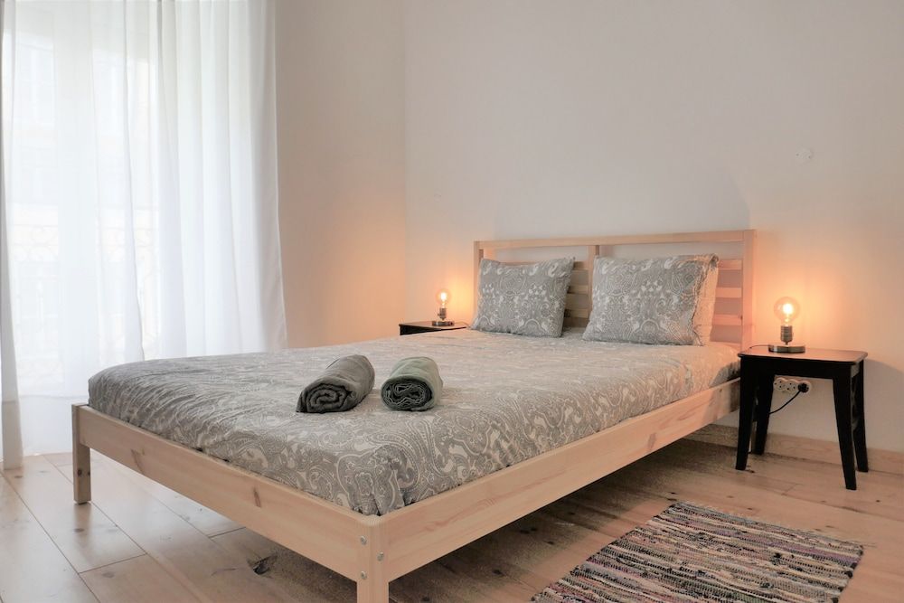 TT Anjos Lisbon Rooms 1