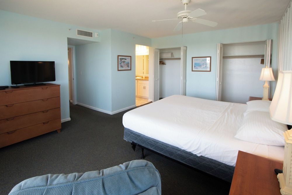 Bonita Resort and Club 1