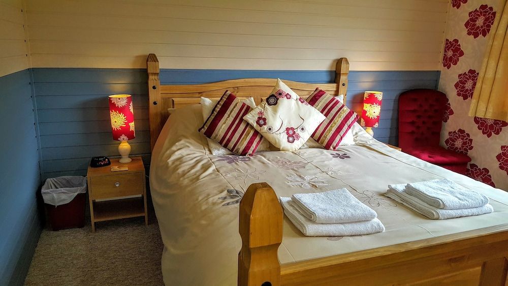 Torcroft Lodges 2