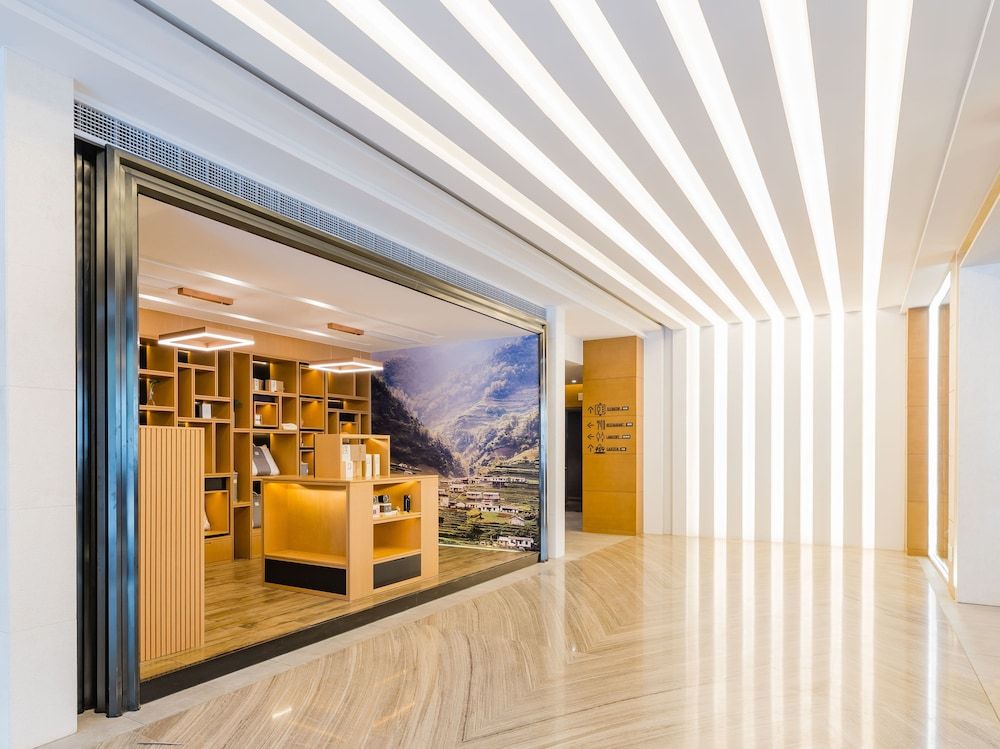 Atour Hotel Chongqing Jiefangbei 2