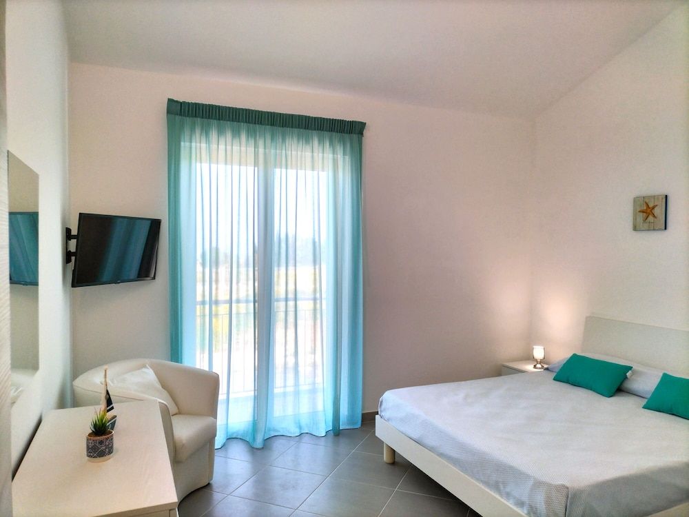 Icaro Apartments 2