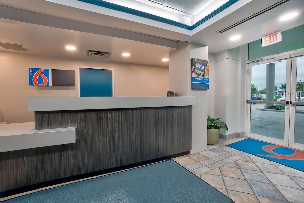 Motel 6-Benbrook, TX - Fort Worth 2