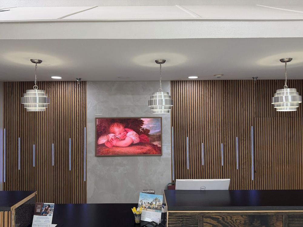 Days Inn & Suites by Wyndham Morris I-80 2